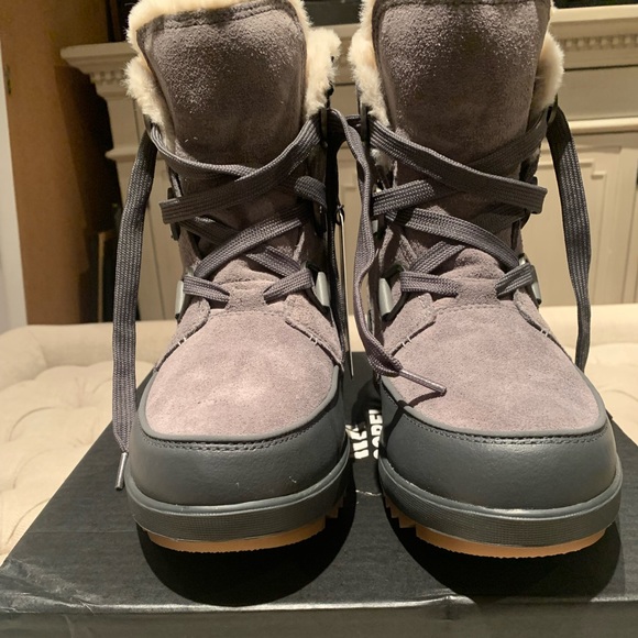 New in box Sore Tivoli IV size 11 - Picture 2 of 3